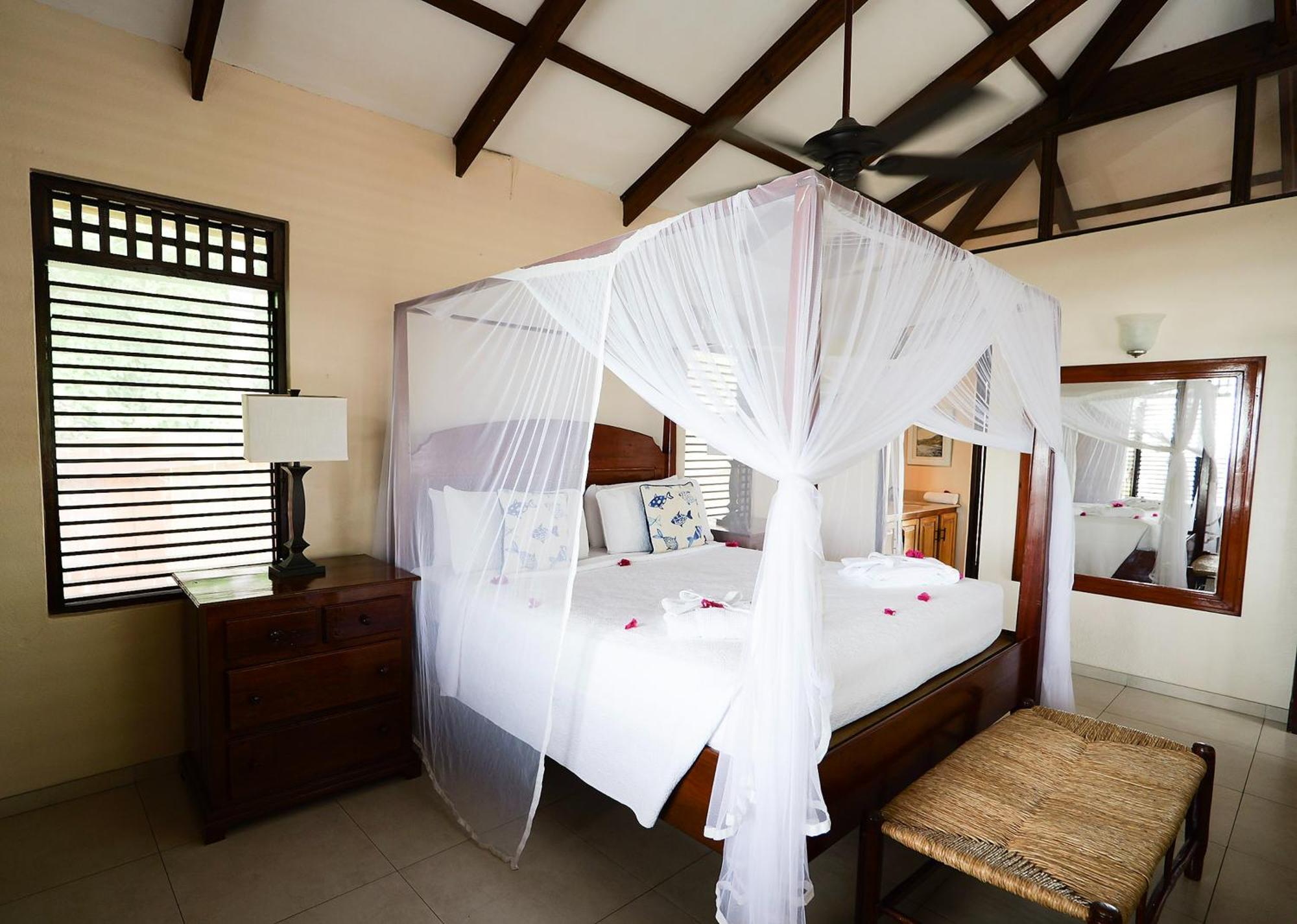 Stonefield Villa Resort (Adults Only) Soufrière Exteriör bild